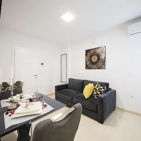 Apartment Lovely In With Wifi