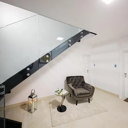 Apartment Lovely In With Wifi Zadar