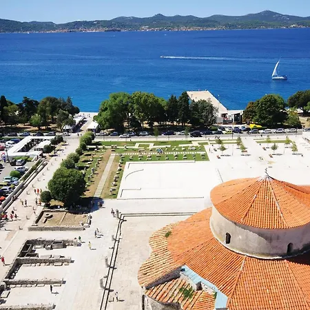 Apartment Lovely In With Wifi Zadar