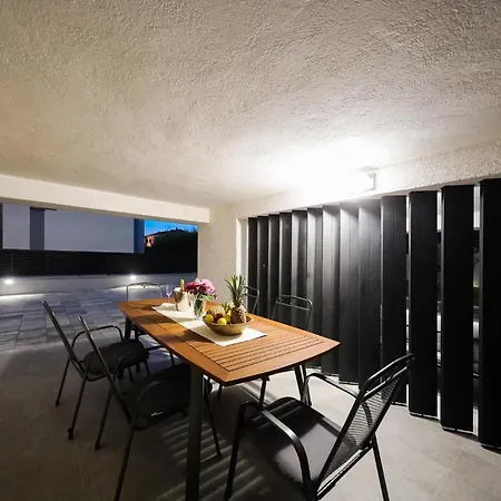 Apartamento Lovely In With Wifi *